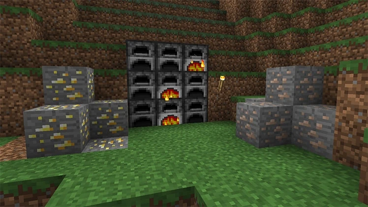 عدة أفران Minecraft متراصة وبعضها مضاء وبجوارها كتل خام